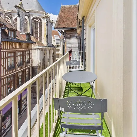 Le Platon Apartman Troyes